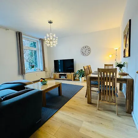 Attraktive Im Gruenen Hinterhof Apartman Schwerin